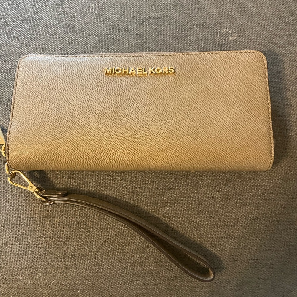 michael kors wallet